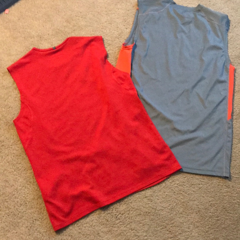 2 Nike men’s running tank tops red sm & gray med - Picture 6 of 6